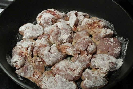 Куриная печень жареная с луком: рецепт с пошаговыми фото