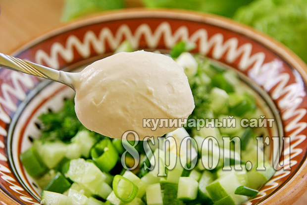 Салат с зеленым луком и яйцом фото 5